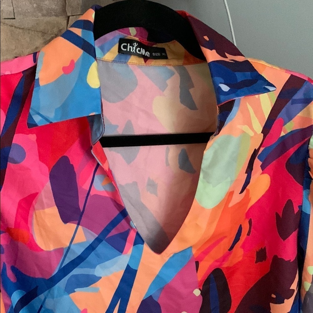 Chrome Red and Blue Graphic Long Sleeve Blouse - Picture 4 of 7